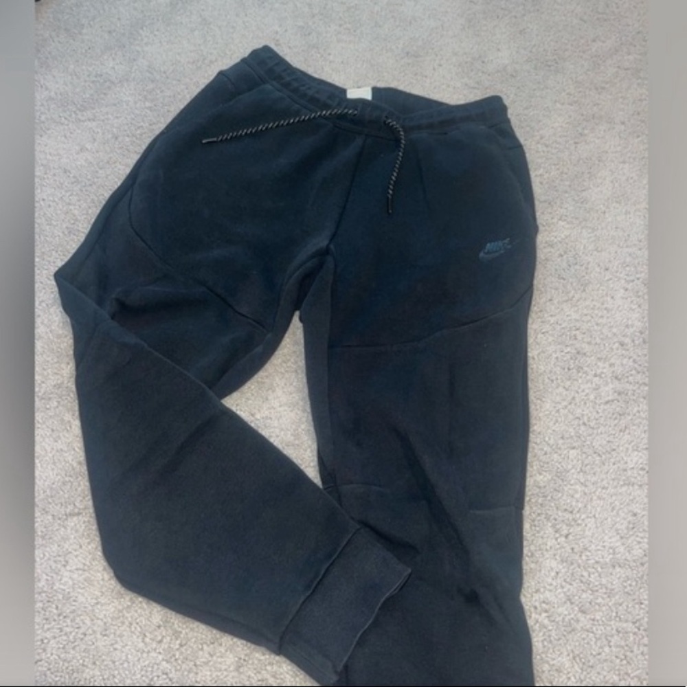 Nike Tech joggers